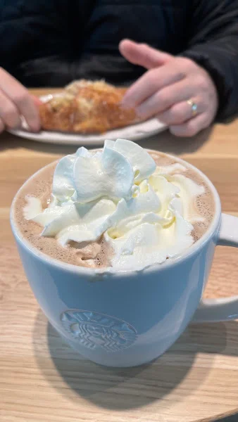 Starbucks in Glasgow, East Renfrewshire