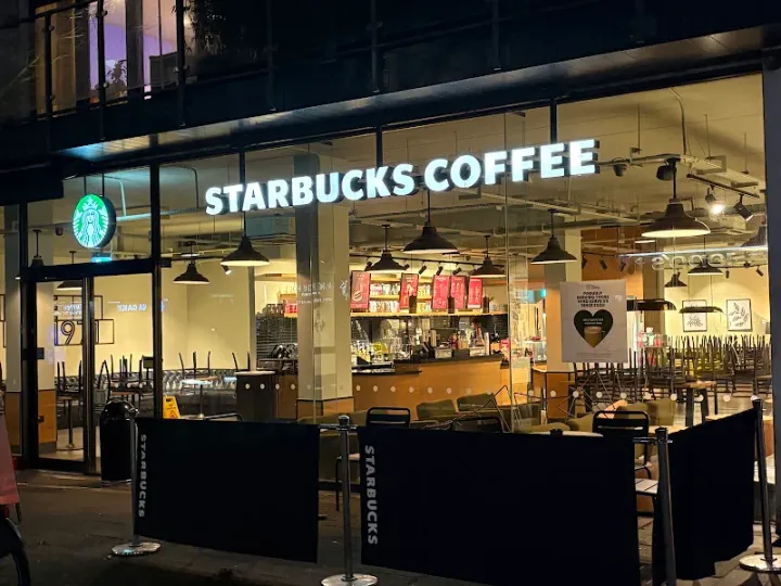 Starbucks in London, Greater London