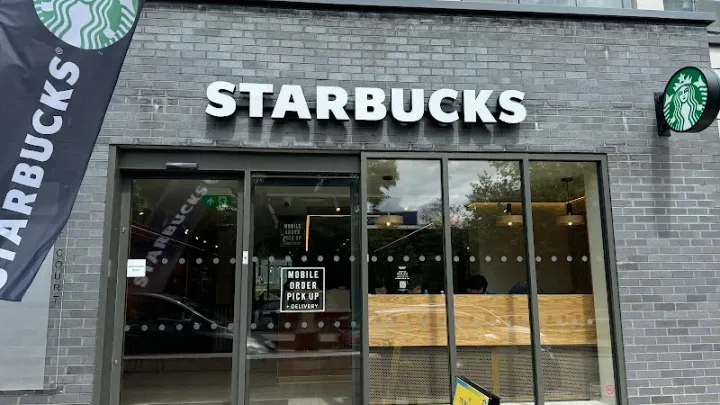 Starbucks in London, Greater London