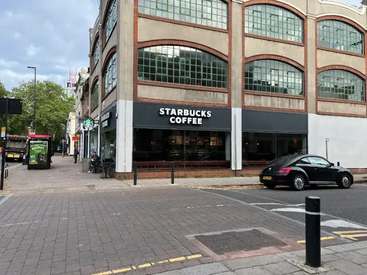 Starbucks in London, Greater London